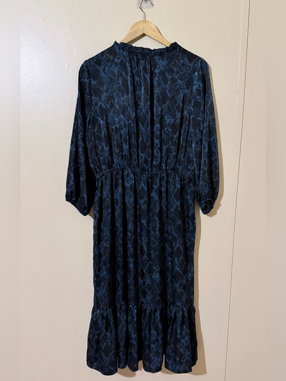 Black Tape_ Navy Snake-Print Midi Dress - Picture 5 of 10